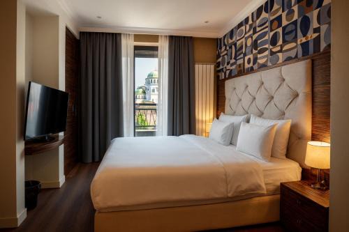 Vracar Hotel | CRYSTAL Hotel Belgrade