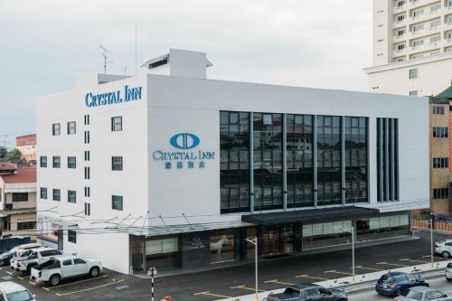 Pegawai Hotel | Crystal Inn