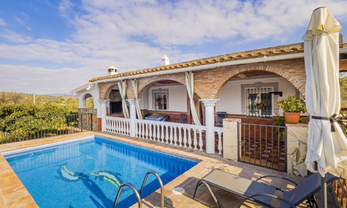 Coin Casa | Cubo's Finca Micaela