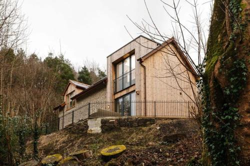 Caerphilly Casa | Cwmwbwb Lodge