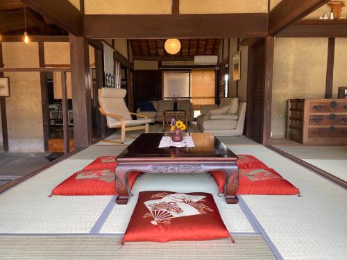 Yashima-higashi Machi Apartamento | dannouraしげの里 1棟貸切 築120年古民家 バーベキュー 海が見える駐車場無料