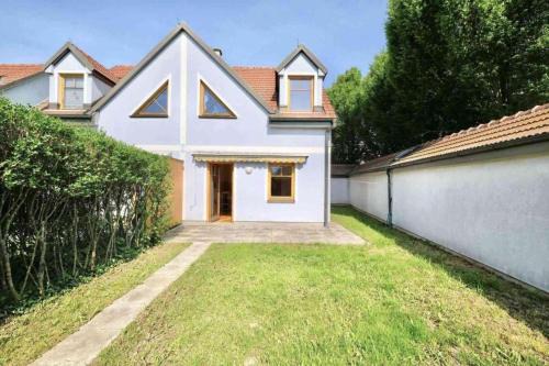 Lutzmannsburg Casa | DAS BURGENNEST, Parkplatz, Garten, Bademantelgang zur Therme Lutzmannsburg