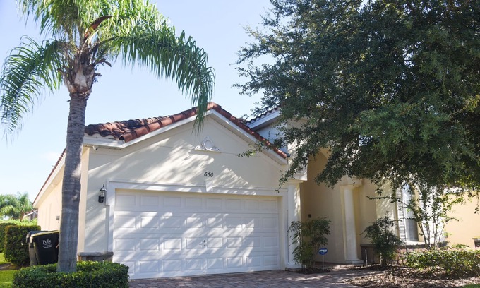 Florida Pines Casa | Davenport Vacation Homes by Shine FM