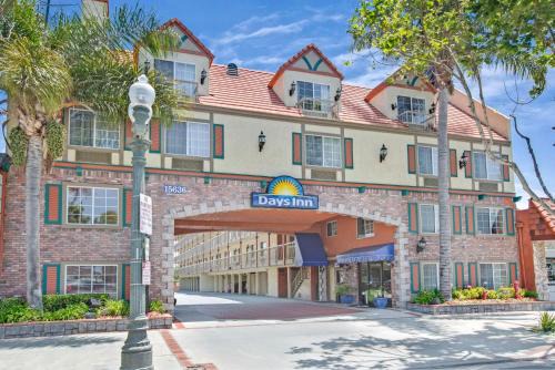 Lawndale Hotel | Days Inn by Wyndham Los Angeles LAX/Redondo&ManhattanBeach