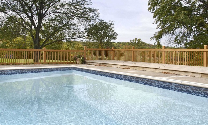 New Hampton Hotel | Days Inn by Wyndham Middletown