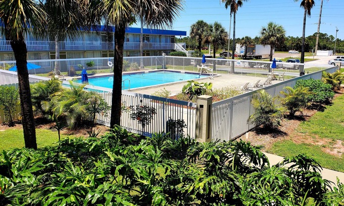 Titusville Hotel | Days Inn by Wyndham Titusville Kennedy Space Center