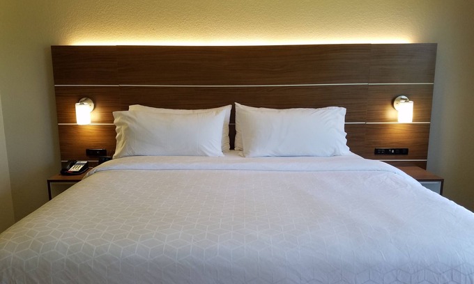 Daytona Beach Hotel | Daytona Speedway Hotel