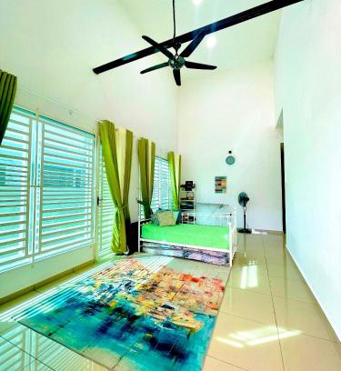 Hutan Kampung Casa | Ddiana 4 Airconds Netflix Wifi