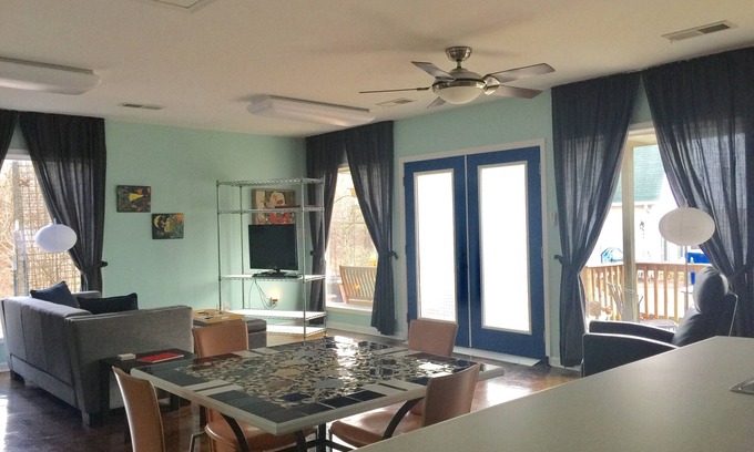 Hernando Cabaña | Deer Run - Hidden Gem Where You Can Enjoy Woods, Wildlife, and Gardens