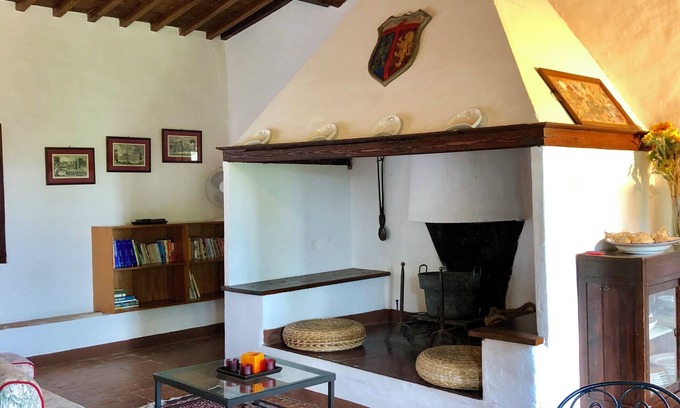 Ville di Corsano Apartamento | Delightful 2-bedroom apartment in the iconic Tuscan countryside