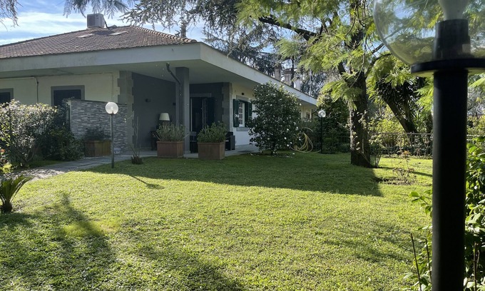 Zona LI La Storta Casa | Delightful stylish house with private romantic garden