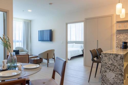 Costa del Este Casa | Deluxe Condo Suite 2BR With City View