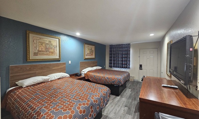 Jackson Hotel | Deluxe Inn