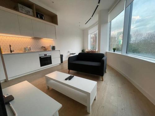 London Borough of Hounslow Apartamento | Deluxe Modern 1Bed Apartment w/Gym & Free Parking