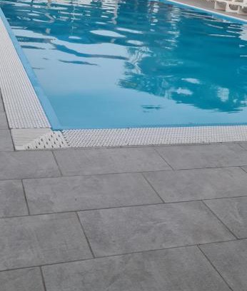 Augusta Apartamento | Dependance con piscina