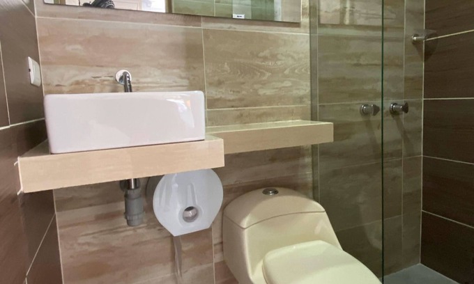 Robledo Hotel | Descanso en familina en los colores