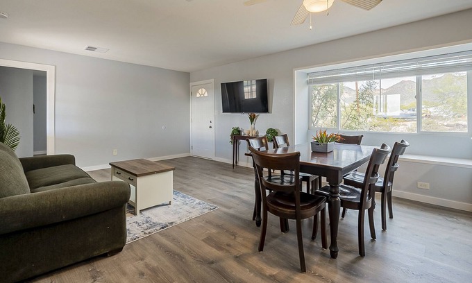 Apache Junction Casa | Desert Hideaway -2 bed2bath WIFI horse stalls pet friendly acre lot