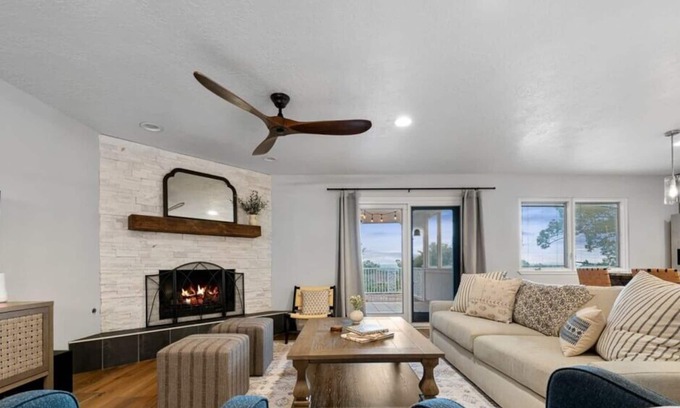 Cibola Addition Casa | Desert Skyline Getaway - An Irvie Home