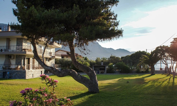 Sarakiniko Apartamento | Diakopto frente a la playa, confort apartamento 2BR (Punda Beach) -unidad2-