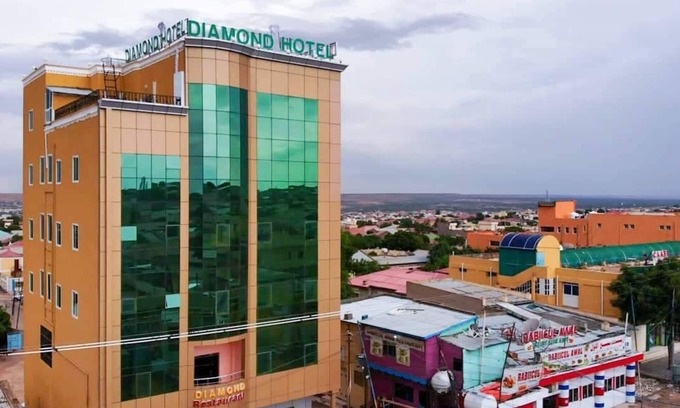 Hargeysa Hotel | Diamond Hotel Hargeisa tiene un restaurante completo abierto 24/7. Todo el personal habla inglés.