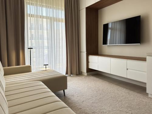Tashkent Apartamento | Direct access to Tashkent CITY MALL, Central Park, Hilton Hotel, Chorsu Bazaar!
