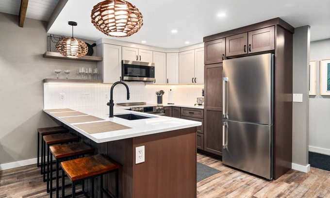 Duluth Apartamento | Discover Serenity: Your Ultimate Hidden Retreat for a Cozy Vacation Getaway.