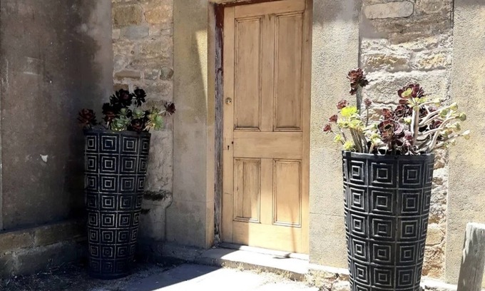 Tarnma Otro | Divine Retreat. Beautiful 1910 Lutheran Church set in a tranquil location