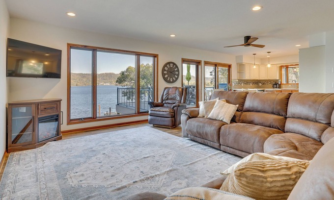 Wabasha Casa | Dock & Views: Waterfront Home in Wabasha!