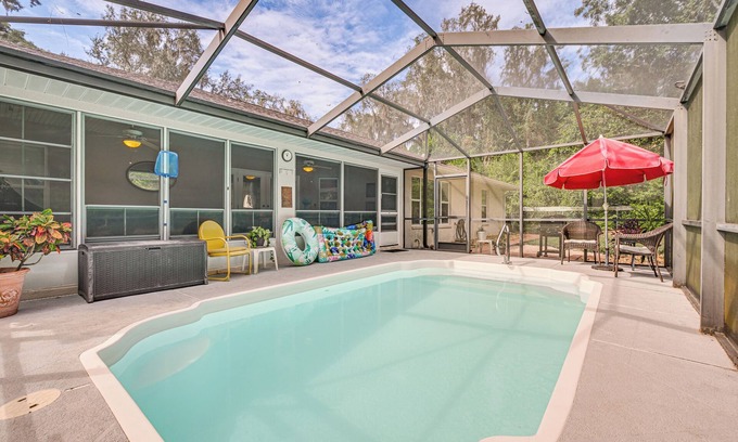 Inverness Casa | Dog-Friendly Home, Lake Henderson Across Street!