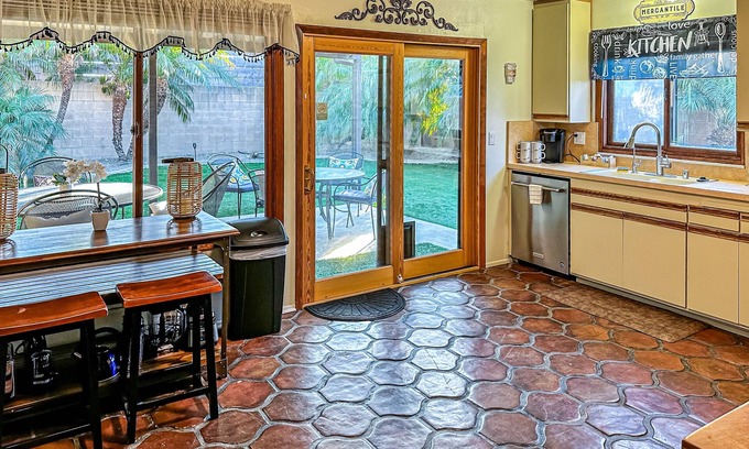 Ventura Casa | Dog-friendly retreat with enclosed yard, grill, fireplace, & AC - great location
