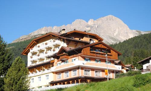 San Giovanni di Fassa Hotel | Dolasilla Park Hotel