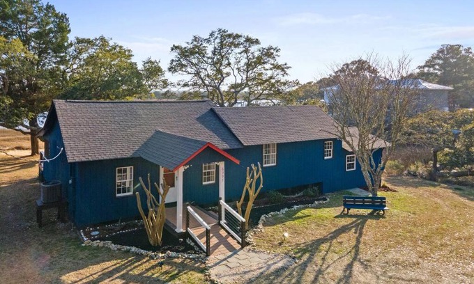 Ocean Isle Beach Casa | Dolphin Cove - Whole WATERFRONT House with Dock