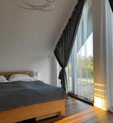 Jantar Casa | Dom na łące Jantar