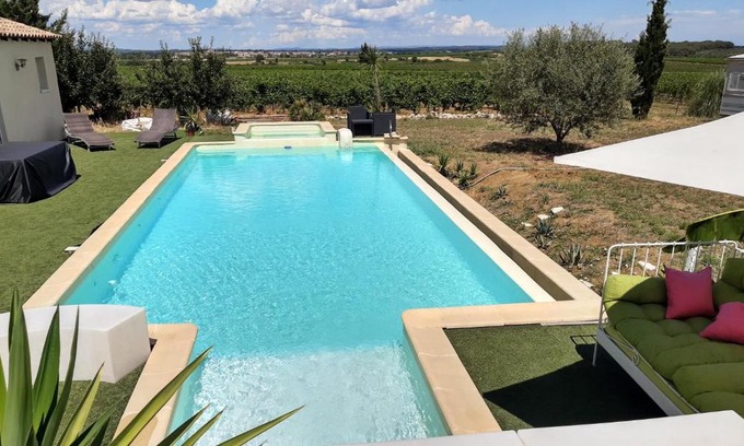 Servian Casa | "Domaine 1902"piscine,billard,boulodrome,14 pers