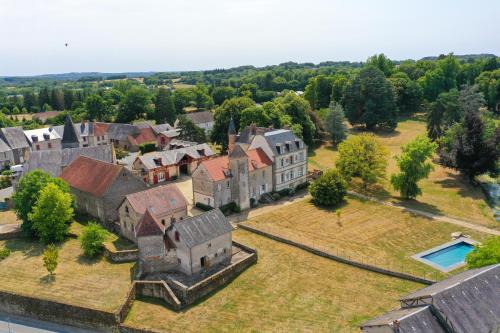 La Chapelle-Baloue Casa | Domaine Les Malaitries - Château de La Chapelle Baloue