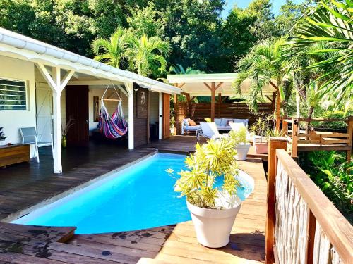 Deshaies Casa | Domaine Palm Lodges Villa Alizés