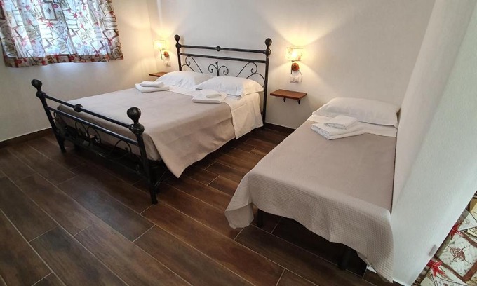 Capitana Casa | DOMU NOSTA di Giulio & Ignazia Room2