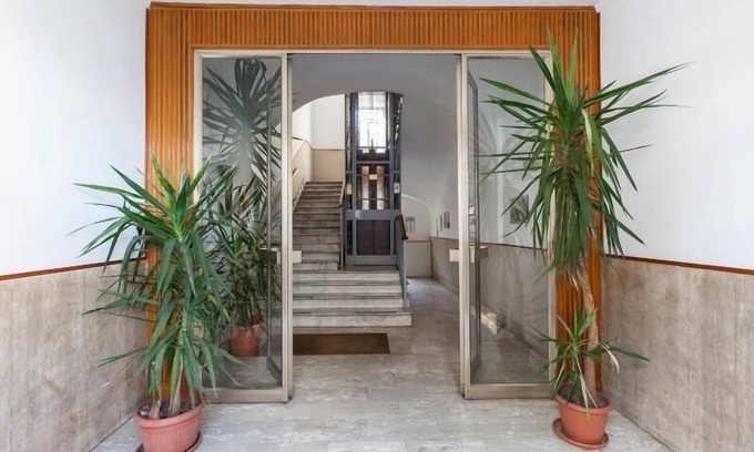 San Giovanni Casa | Domus Appia 154