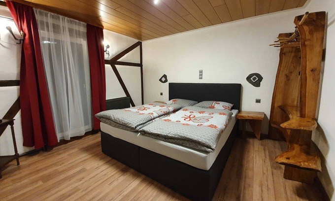 Bullau Cabaña | Habitación doble 1 - Gasthaus Pension Schumbert