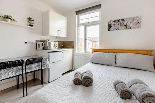 Edmonton Casa | Double Room Edmonton Green, London N9