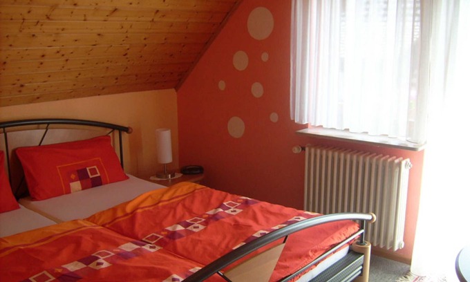 Ettenheim Apartamento | Habitación doble con baño y ducha - Gästehaus Birgitte