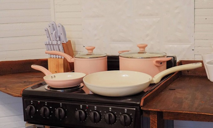 Tupelo Casa | Downtown -All Shook Up Bungalow -Heart Break Hotel 2br/1b