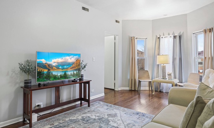 Brookfield Apartamento | Downtown Brookfield Haven