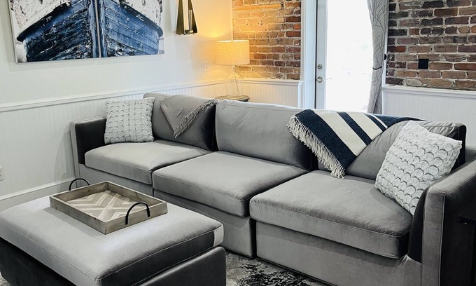 Historic Downtown Apalachicola Apartamento | Downtown Charm! All the shops, restaurants & water activities out your doorstep