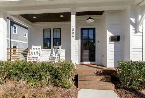 Hope Gardens Casa | Downtown Luxury Home Great for Big Groups