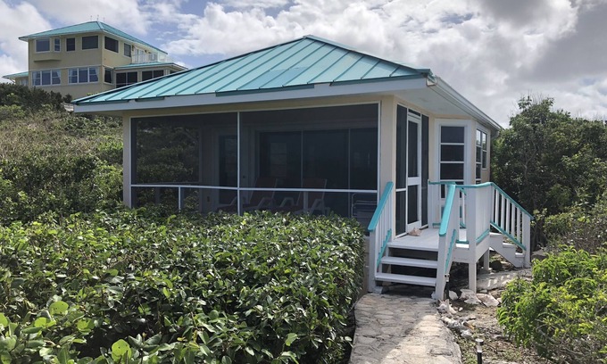 Conch Bar Cabaña | Dragon Cay Resort - Vista del Dragón