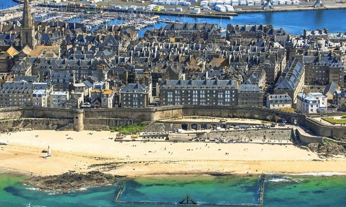 Esperance-Cottages Casa | Dream stay: peaceful home, Sillon beach and Intra-Muros just steps away.