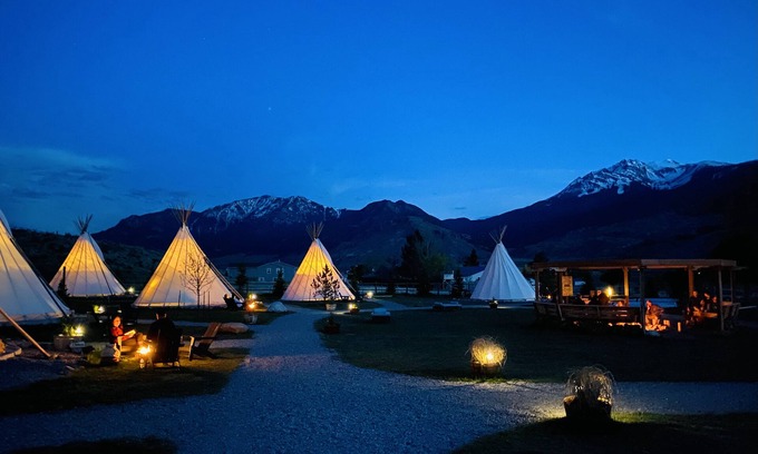 Gardiner Alquiler De RV | Dreamcatcher Tipi Hotel