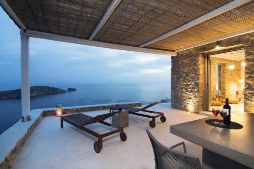 Serifos Casa | Dreamy Cycladic Luxury Summer House 2