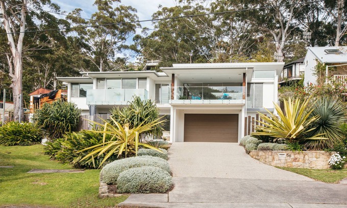 Avoca Beach Casa | Drift Luxury Beach House 200m from Avoca Beach
